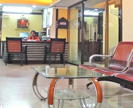 Neeranand Dalhousie- A Pure Vegetarian Hotel Calcutta  Esterno foto
