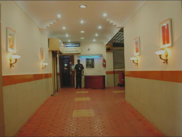 Neeranand Dalhousie- A Pure Vegetarian Hotel Calcutta  Esterno foto