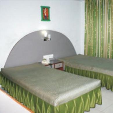 Neeranand Dalhousie- A Pure Vegetarian Hotel Calcutta  Esterno foto